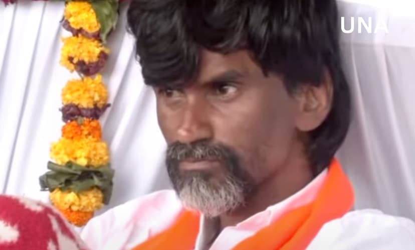मराठा आरक्षण आंदोलन में बड़ा मोड़: मनोज जरांगे पाटिल को मुंबई पुलिस का नोटिस, आज़ाद मैदान खाली करने के आदेश